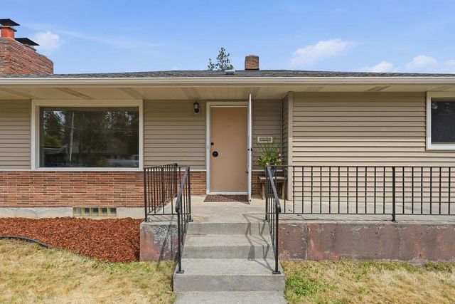 3003 S Bernard St, Spokane, WA 99203