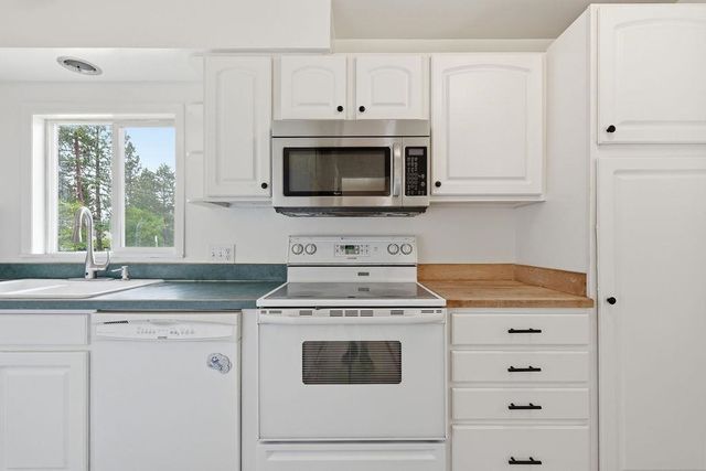 3003 S Bernard St, Spokane, WA 99203