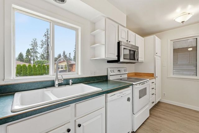 3003 S Bernard St, Spokane, WA 99203