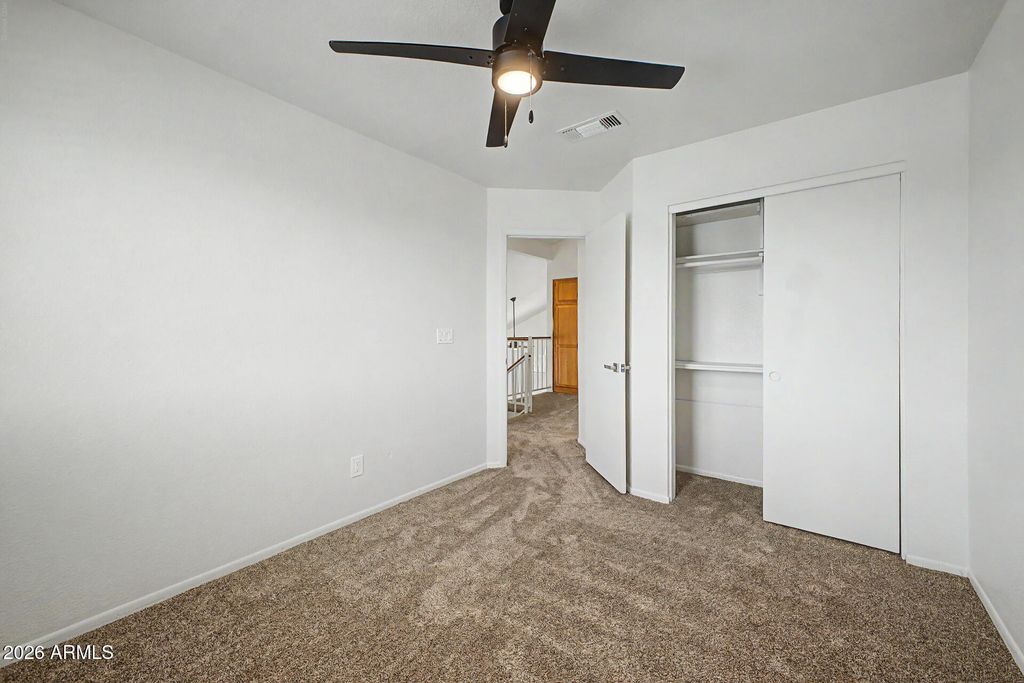 Image 23 of property listing at 11822 N 76TH Drive, Peoria, AZ 85345