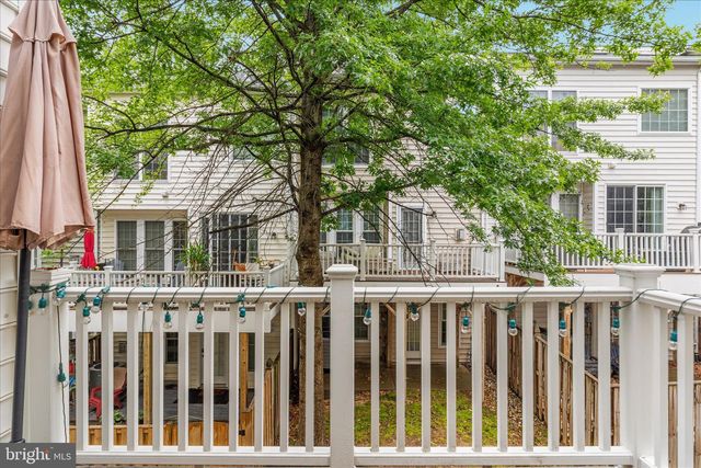 2158 OBERLIN DR, Woodbridge, VA 22191