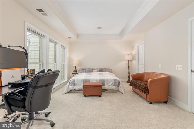 2158 OBERLIN DR, Woodbridge, VA 22191