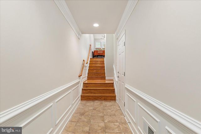 2158 OBERLIN DR, Woodbridge, VA 22191