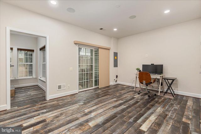 2158 OBERLIN DR, Woodbridge, VA 22191