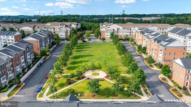 2158 OBERLIN DR, Woodbridge, VA 22191