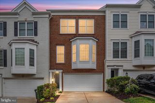 2158 OBERLIN DR, Woodbridge, VA 22191