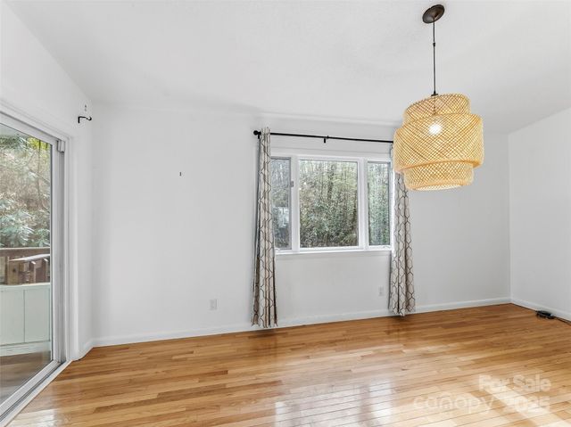 27 Spring Valley Road, Pisgah Forest, NC 28768