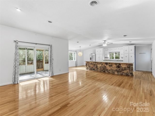 27 Spring Valley Road, Pisgah Forest, NC 28768