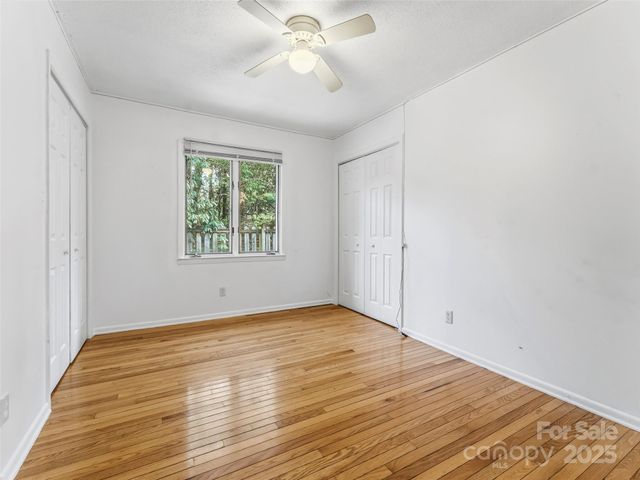 27 Spring Valley Road, Pisgah Forest, NC 28768