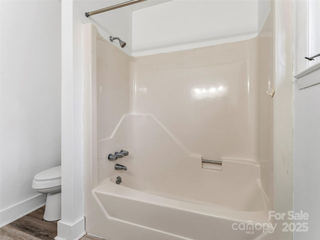 27 Spring Valley Road, Pisgah Forest, NC 28768