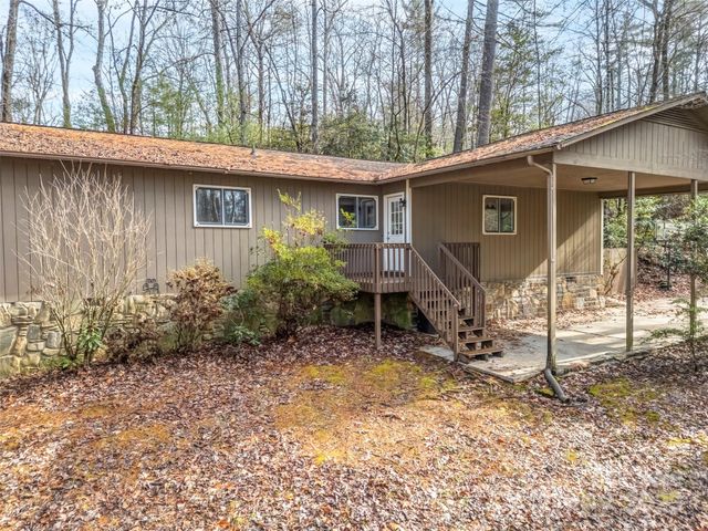 27 Spring Valley Road, Pisgah Forest, NC 28768