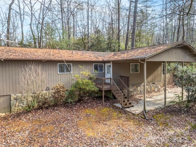 27 Spring Valley Road, Pisgah Forest, NC 28768
