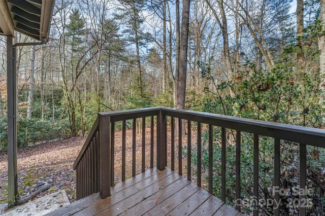 27 Spring Valley Road, Pisgah Forest, NC 28768