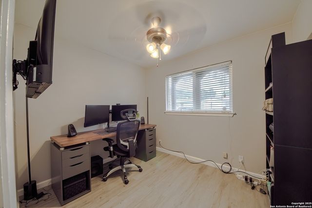 9442 Valley Dale, San Antonio, TX 78250