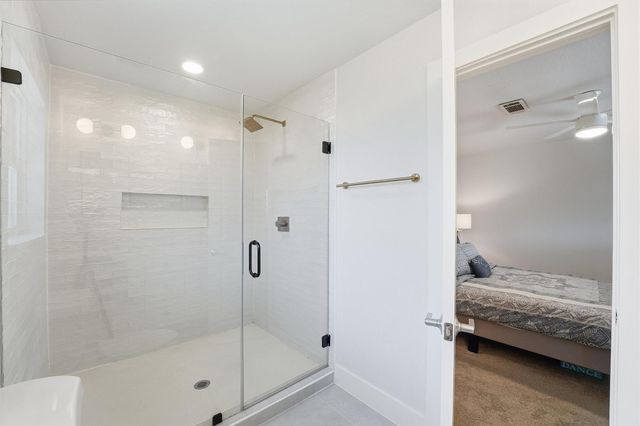 5611 De Milo Drive, Houston, TX 77092