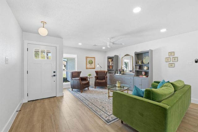 5611 De Milo Drive, Houston, TX 77092