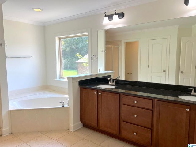 6467 CROMER CIRCLE, Leeds, AL 35094