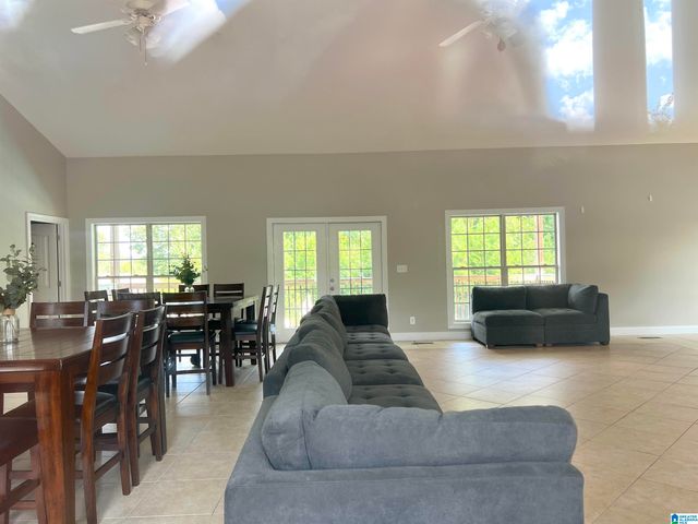 6467 CROMER CIRCLE, Leeds, AL 35094