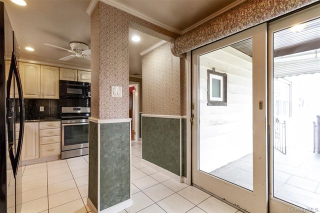 89 Devoe Avenue, Yonkers, NY 10705