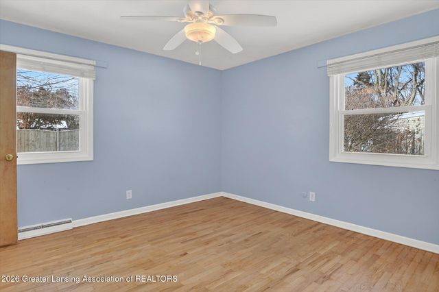 2201 Post Oak Lane, Lansing, MI 48912