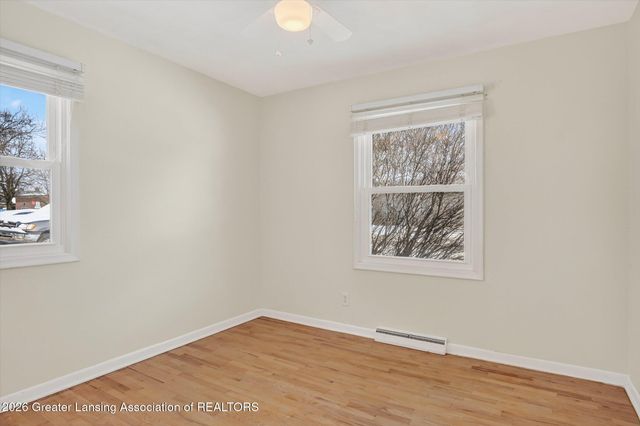 2201 Post Oak Lane, Lansing, MI 48912