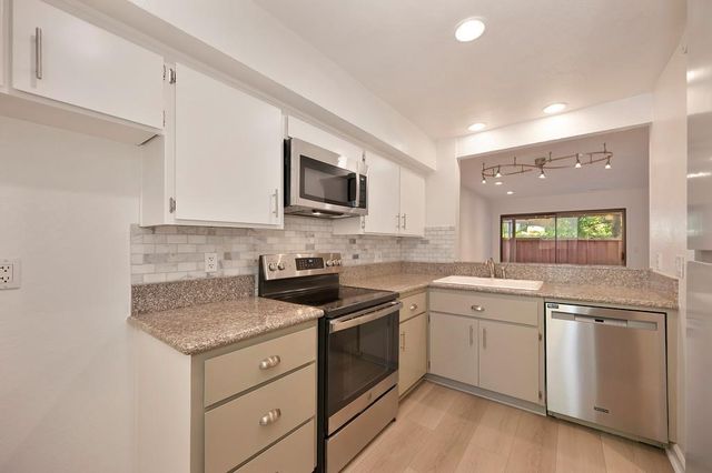 13051 Lincoln Way #B, Auburn, CA 95603