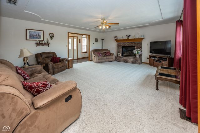 1620 Westfield Court, Greenfield, IN 46140