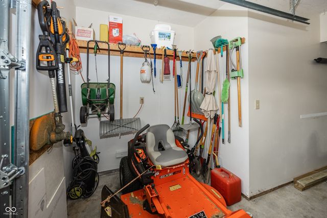 1620 Westfield Court, Greenfield, IN 46140