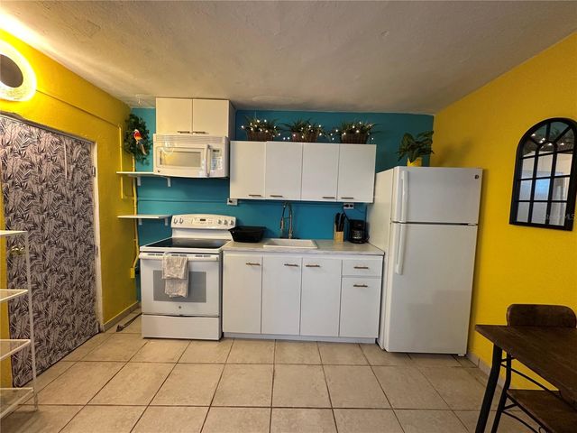 310 BARTOLOME DE LAS CASAS STREET, San Juan, PR 00915