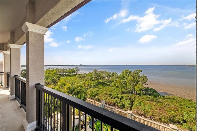 6025 BEACON SHORES STREET, Tampa, FL 33616