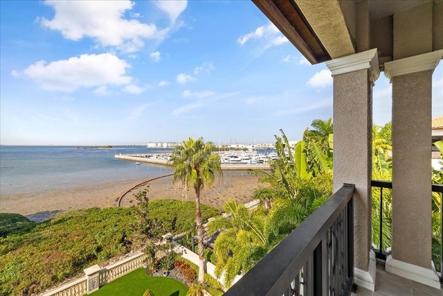 6025 BEACON SHORES STREET, Tampa, FL 33616