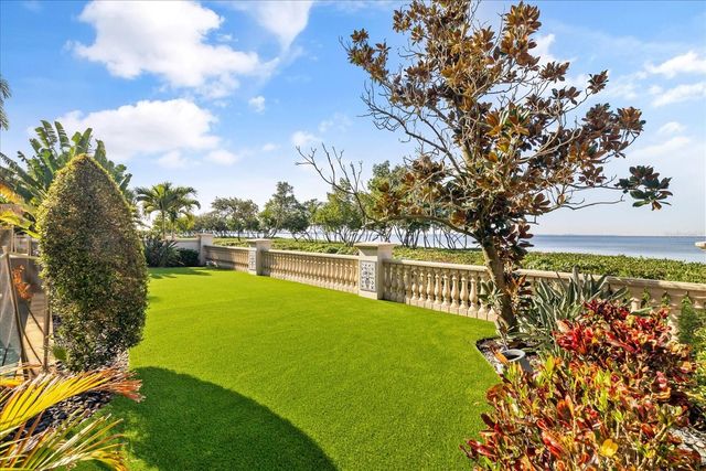 6025 BEACON SHORES STREET, Tampa, FL 33616