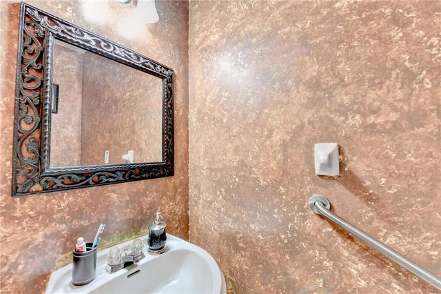 860 Southland Pass, Stone Mountain, GA 30087