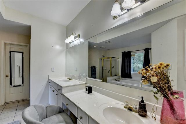 860 Southland Pass, Stone Mountain, GA 30087