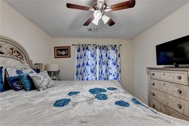 860 Southland Pass, Stone Mountain, GA 30087