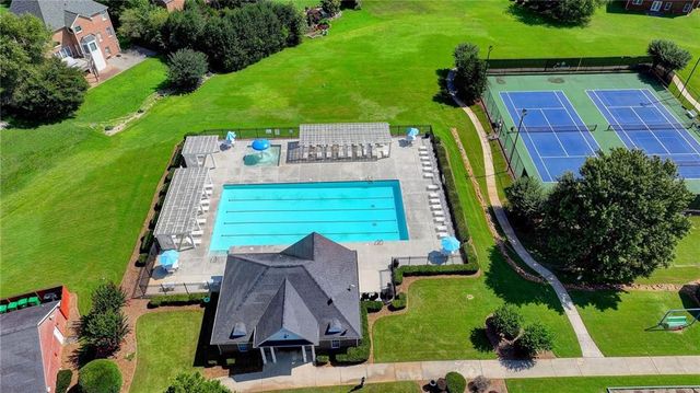 860 Southland Pass, Stone Mountain, GA 30087