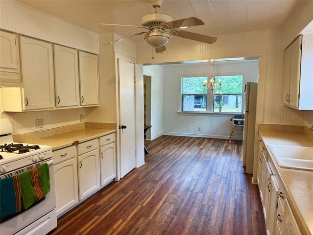 279 County Road 1710, Clifton, TX 76634