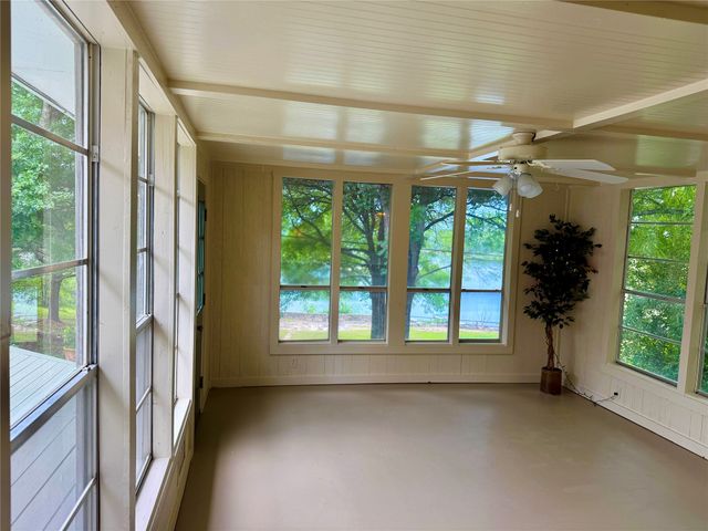 279 County Road 1710, Clifton, TX 76634