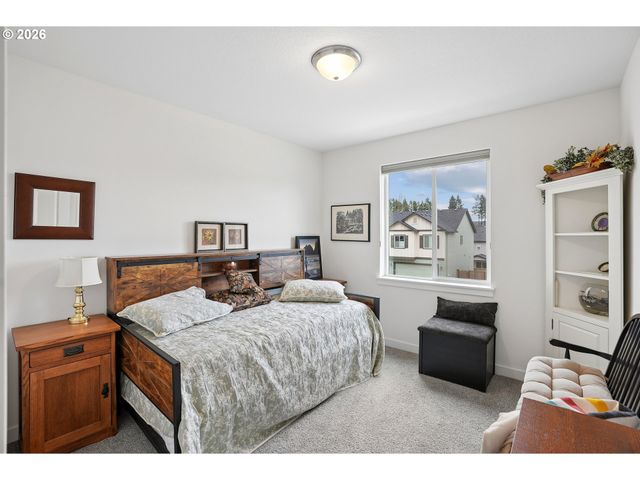 10435 Se Heritage Rd, Happy Valley, OR 97086