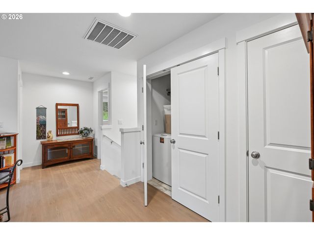 10435 Se Heritage Rd, Happy Valley, OR 97086