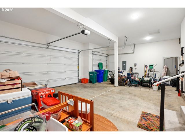 10435 Se Heritage Rd, Happy Valley, OR 97086