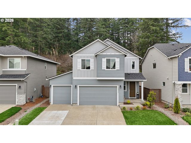 10435 Se Heritage Rd, Happy Valley, OR 97086