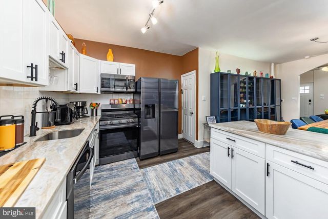 337 BERGEN ST, Gloucester City, NJ 08030