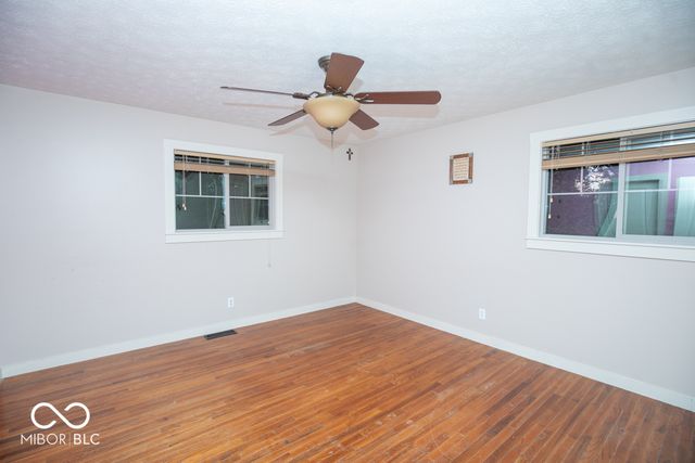 4023 Cedar Hills South Drive, Greenwood, IN 46143