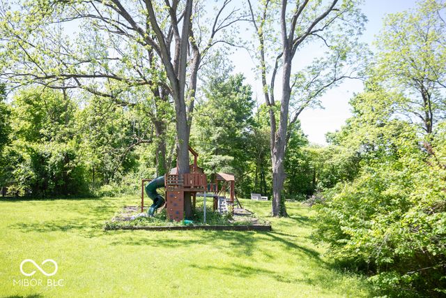 4023 Cedar Hills South Drive, Greenwood, IN 46143