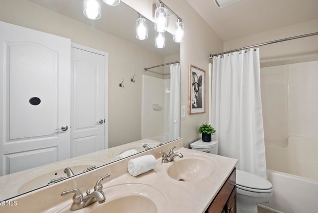 602 Shale Gray Court, Cary, NC 27519