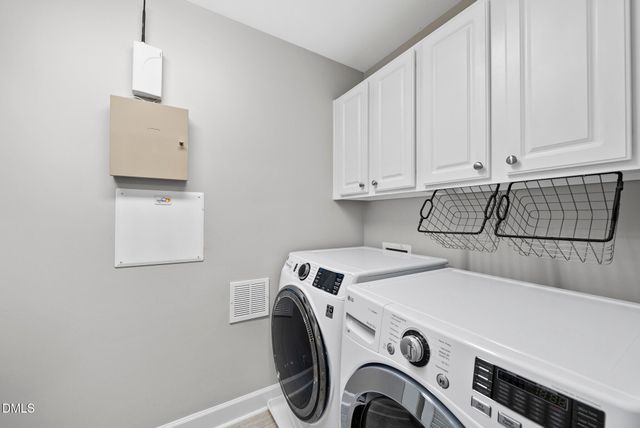 602 Shale Gray Court, Cary, NC 27519