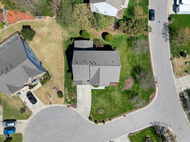 602 Shale Gray Court, Cary, NC 27519