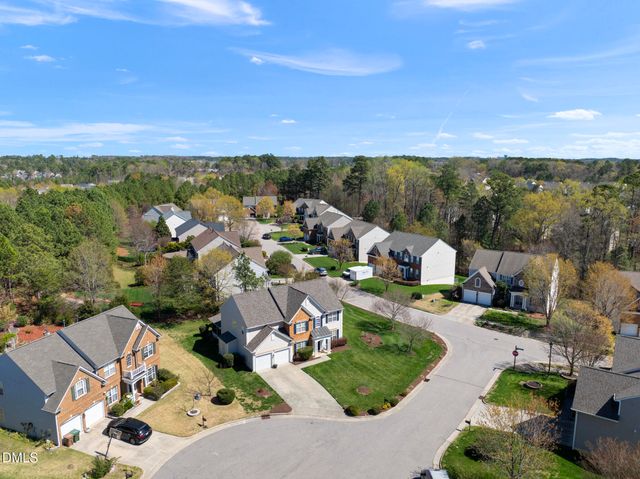 602 Shale Gray Court, Cary, NC 27519