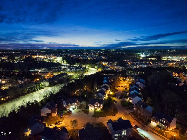 602 Shale Gray Court, Cary, NC 27519